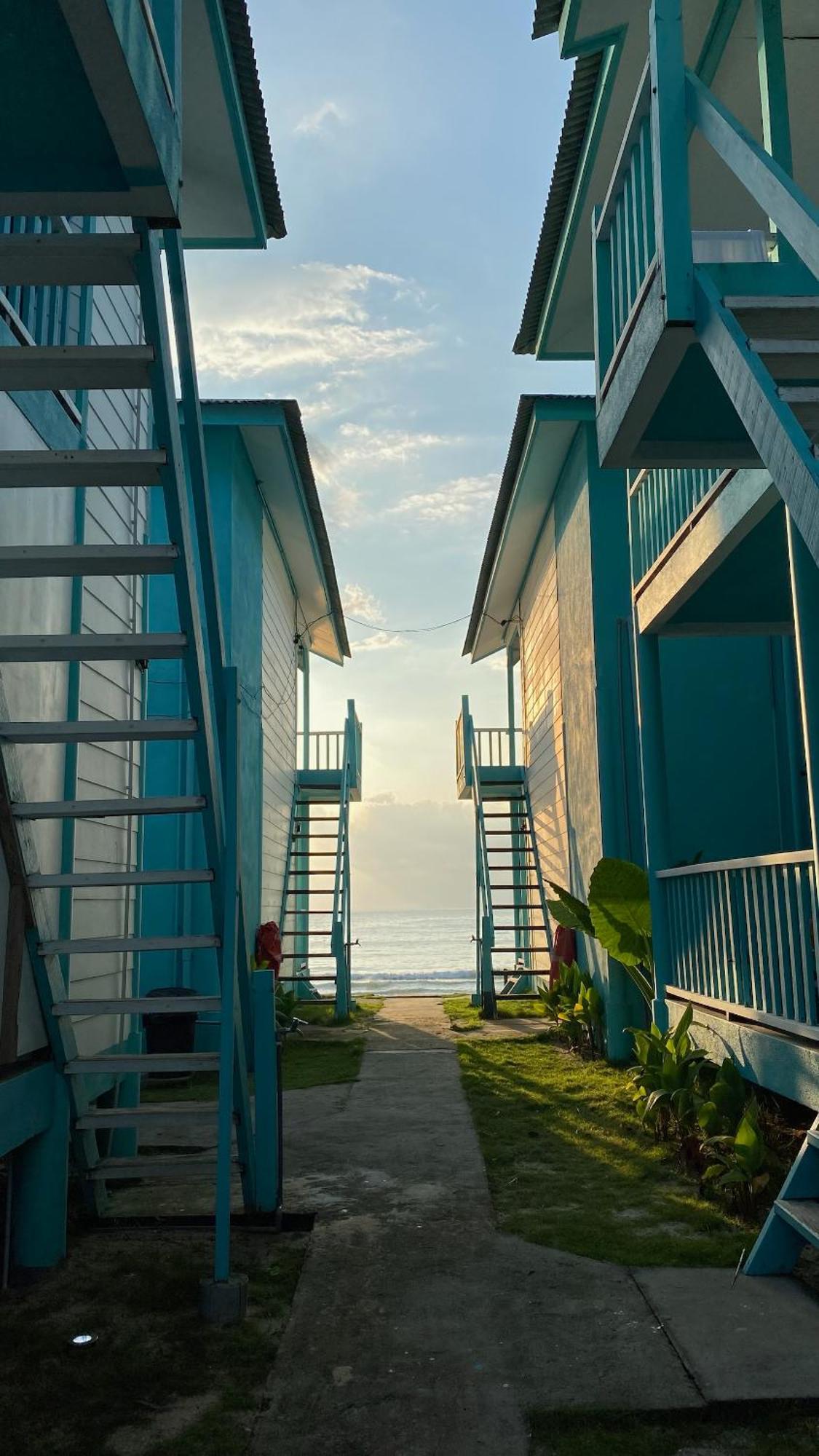 Pondok Beach Shack Kampong Juara Екстер'єр фото